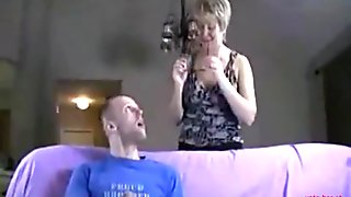 Hubby helping wife to cum