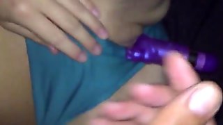 Playing w wife's pussy wit her toy